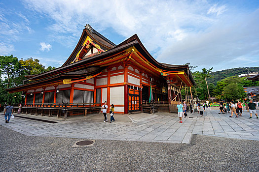 日本京都八坂神社的本殿景观