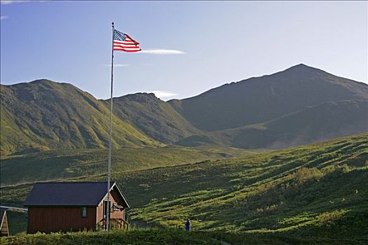 山区木屋,旗帜,阿拉斯加,美国