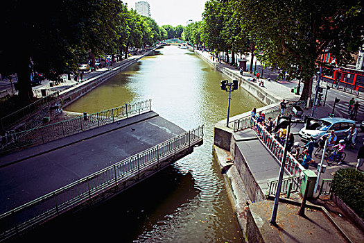 法国,圣马丁运河,穿过,开着,巴黎