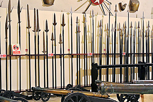 马耳他总统府内的古兵器陈列室