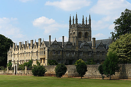 大學