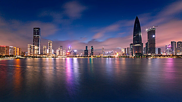 中国广东深圳南山后海湾都市夜景