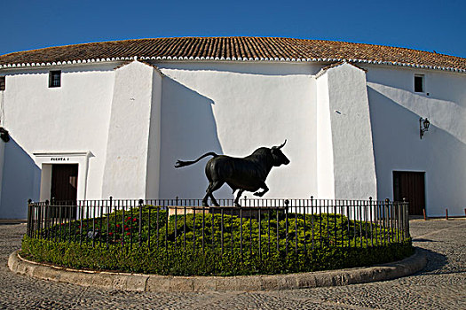 公牛,雕塑,正面,斗牛场,广场,隆达,哥斯达黎加,安达卢西亚,西班牙,欧洲