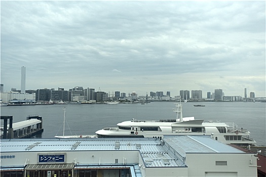 日本东京国际码头风光