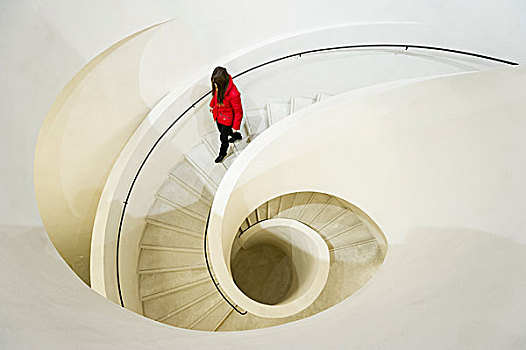 女人,螺旋楼梯,博物馆,街道,科尔玛,阿尔萨斯,法国,欧洲
