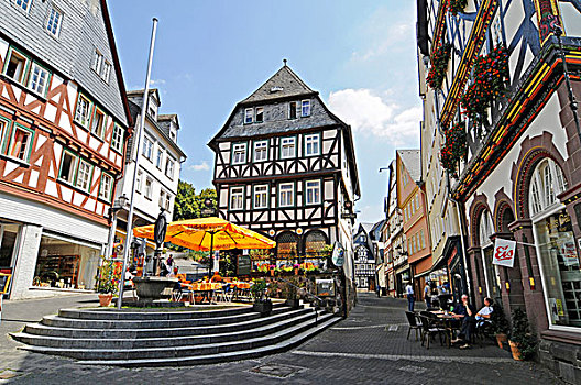 街头咖啡馆,餐馆,历史,半木结构,房子,历史名镇,黑森州,德国,欧洲