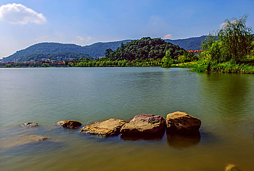 湖南省长沙西湖公园,文化园,－水景,湖光秋色,石头,水