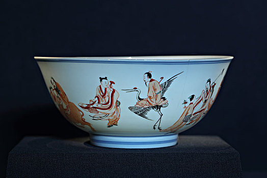 清代,康熙,矾红彩人物纹碗,故宫博物院,藏