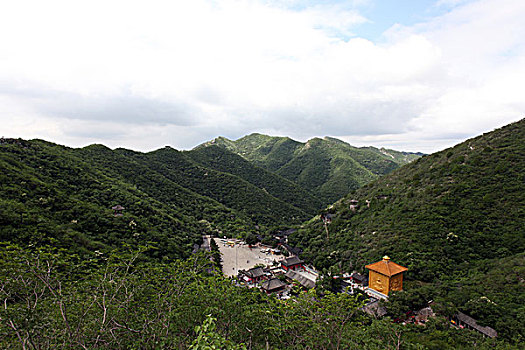 朝阳,凤凰山,旅游,景点,建筑,宗教,佛教,庙宇,塔,历史,名胜古迹,牌坊