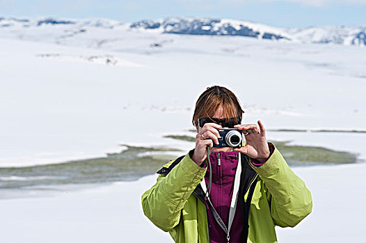 年轻,女人,摄影,数码,哈旦格尔维达,山,高原,挪威,斯堪的纳维亚,北欧