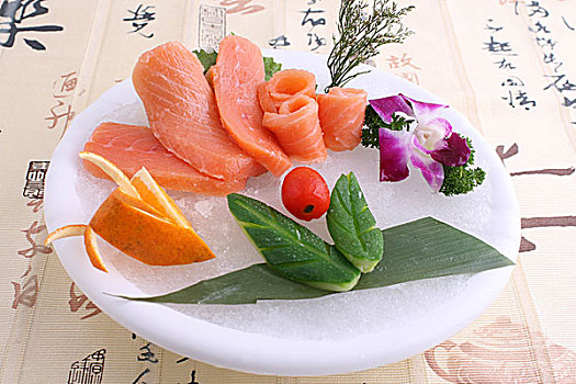 三文鱼刺身图片