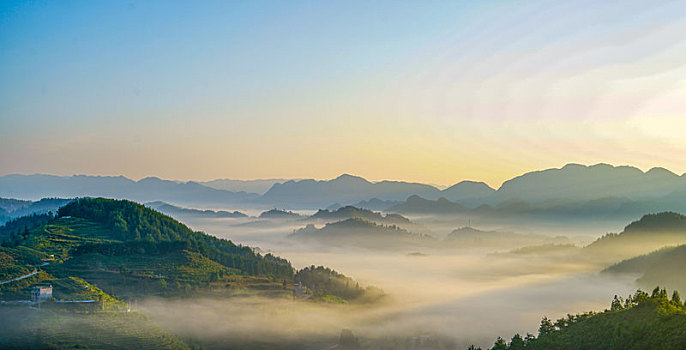 重庆酉阳,金秋时节,乡村清晨美不胜收