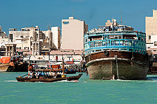 水上出租车,货船,迪拜河,迪拜,阿联酋,中东