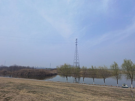 湖泊,渭河湿地,自然风光,湿地公园河流,西安渭河生态区,渭河河堤公园河流与,河畔风光,城市建筑,灞渭湿地,渭河,城市景观,杨凌渭河湿地公园