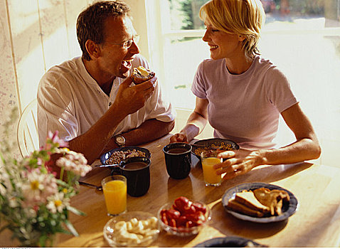 伴侣,吃早餐,桌子,贝尔格莱德湖区,缅因,美国