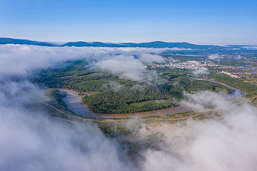 世界地质公园镜泊湖丰水期瀑布胜景