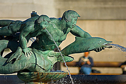 英格兰,伦敦,特拉法尔加广场,水,倒出,嘴,青铜,雕塑,海豚,喷泉