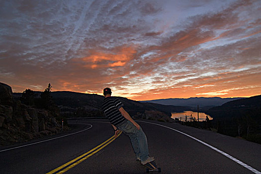 一个,男人,滑板,黎明,加利福尼亚
