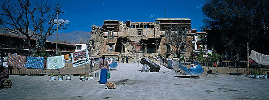 西藏拉萨寺庙遗址