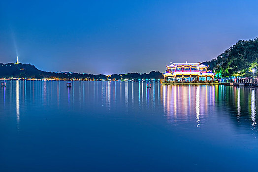 杭州西湖夜景游船
