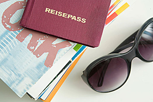 护照,墨镜,旅行文件