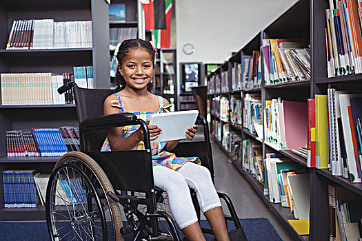女孩,轮椅,微笑,拿着,数码,头像,图书馆