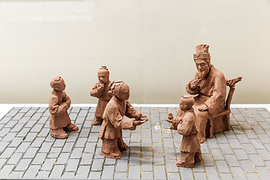 孔融让梨故事雕塑,河南省安阳中国文字博物馆
