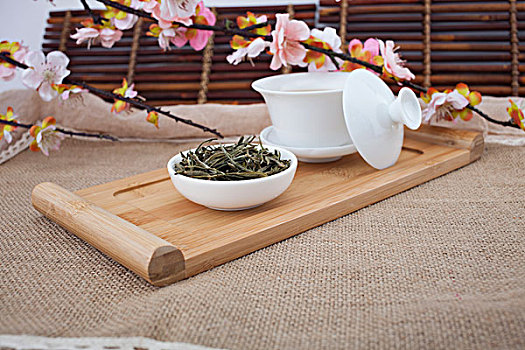 http://www.qunran.cn/html/74f4199884.html