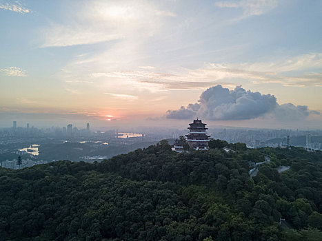 航拍清晨时分的惠州高榜山景区挂榜阁风光