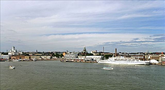 赫尔辛基海滨,路德宗大教堂,乌斯佩斯基教堂