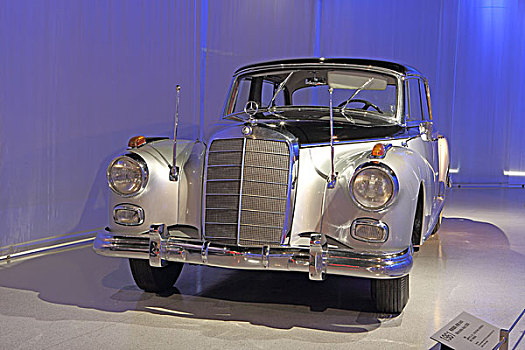1961年梅赛德斯-奔驰汽车,德国
