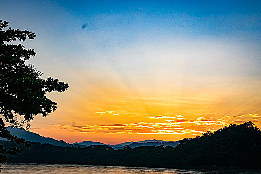湄公河日落
