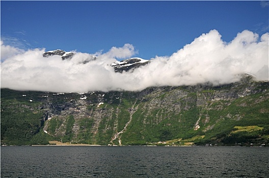 峡湾