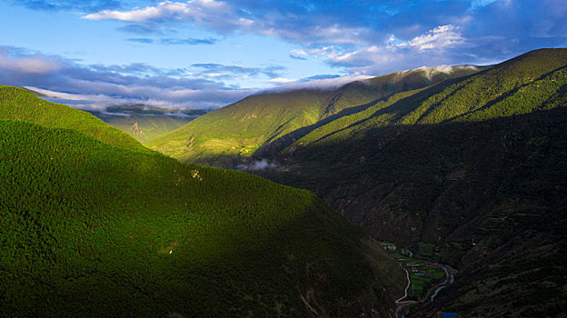 绿水青山