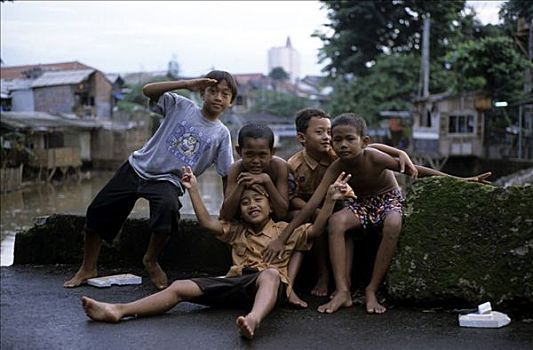 孩子,贫民窟,雅加达,印度尼西亚,亚洲