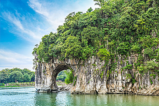 桂林阳朔漓江山水风光