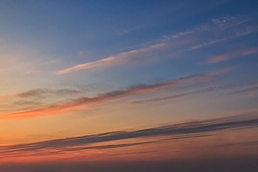 彩霞天空