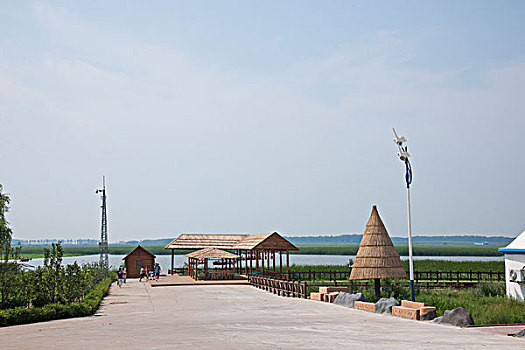 吉林省前郭县中国十大淡水湖之一,查干湖,蒙古大营湖边