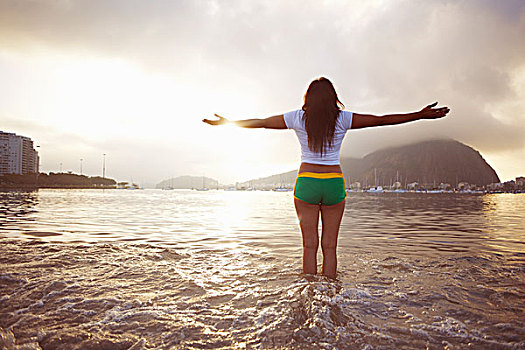 成年,女人,伸展胳膊,博塔福戈,海滩,里约热内卢,巴西