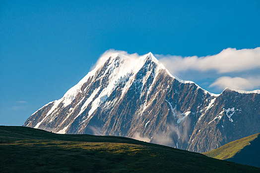 川西的雪山