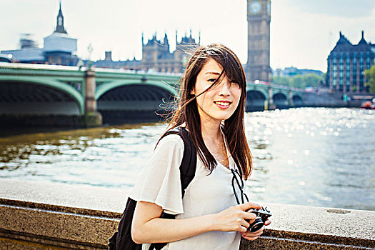 年轻,日本,女人,享受,白天,室外,伦敦,站立,走,泰晤士河