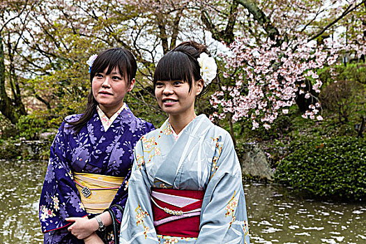 两个,传统,衣服,年轻,日本,女人,清水寺,京都,关西地区