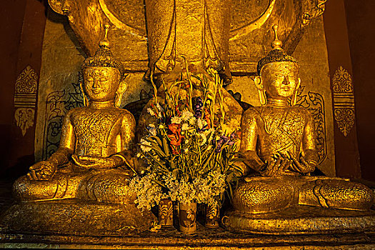 两个,坐,镀金,佛像,阿南达寺,蒲甘,曼德勒省,缅甸,亚洲