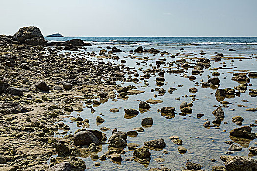 海南的沿海石滩