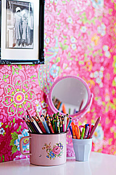广口容器,笔,白色背景,表面,框架,照相,粉色,壁纸,花饰