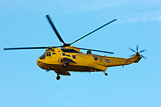 黄色,直升飞机,飞,蓝天,诺森伯兰郡,英格兰