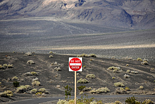 进入,道路,标识,正面,沉积,石头,火山口,死亡谷国家公园,莫哈维沙漠,加利福尼亚,美国