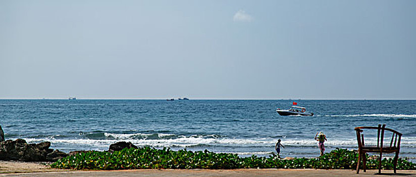 海南的沿海石滩