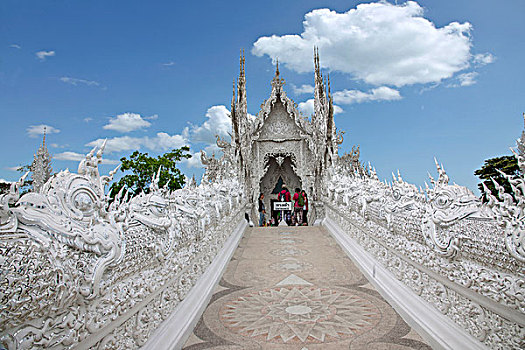 泰北清莱白庙又叫,龙昆寺,灵光寺或白龙寺,wat,rong,khun