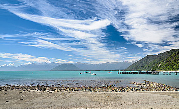渔船,码头,蓝绿色海水,阴天,湾,西海岸,南岛,新西兰